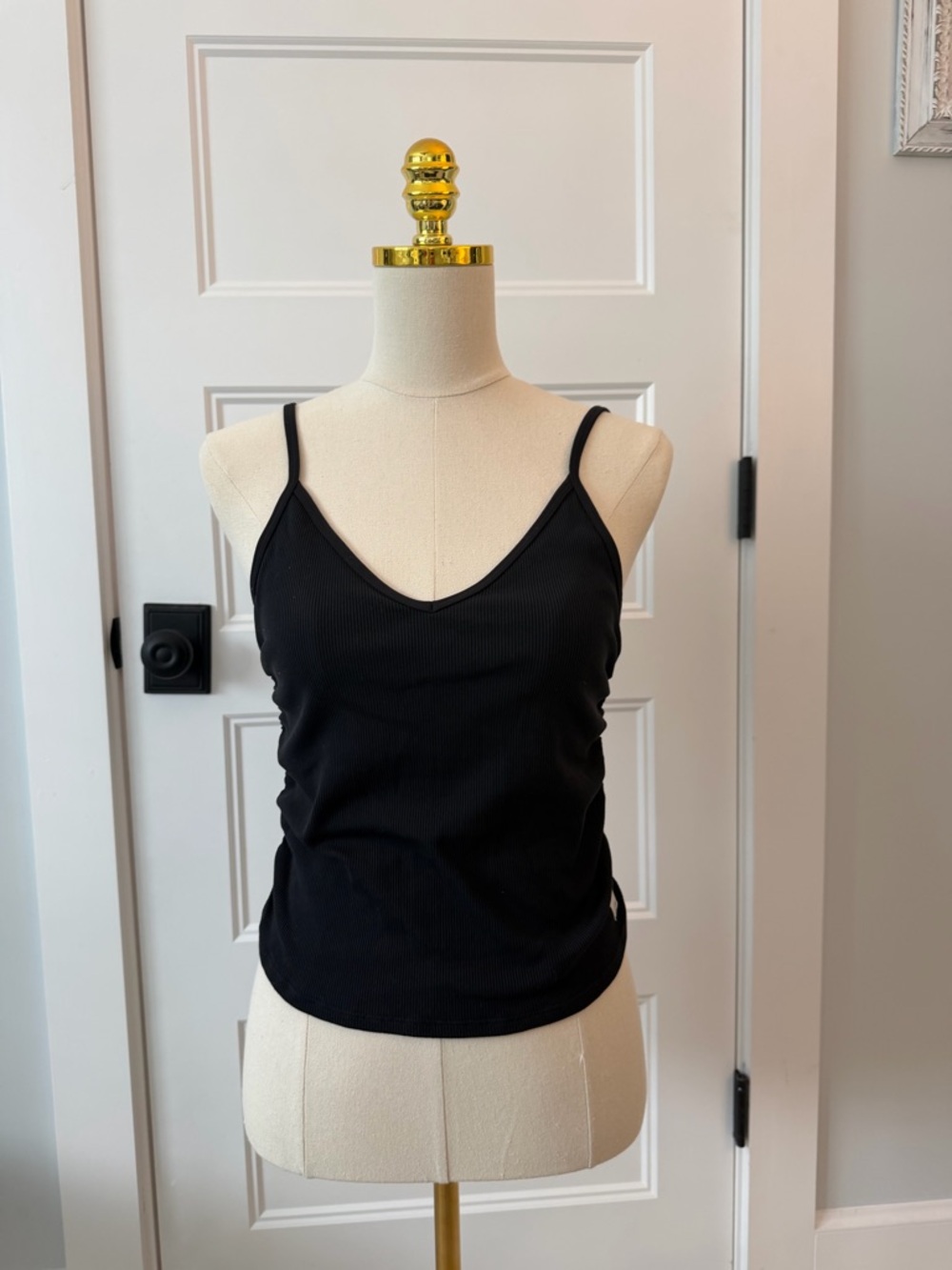 Vuori Black Ribbed V-Neck Cropped Low Back Tank Top